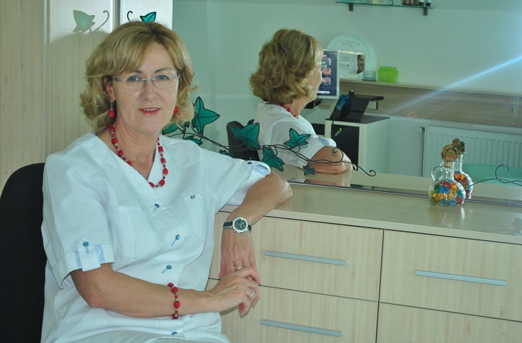 medic dermatolog Gabriela Ciobanu